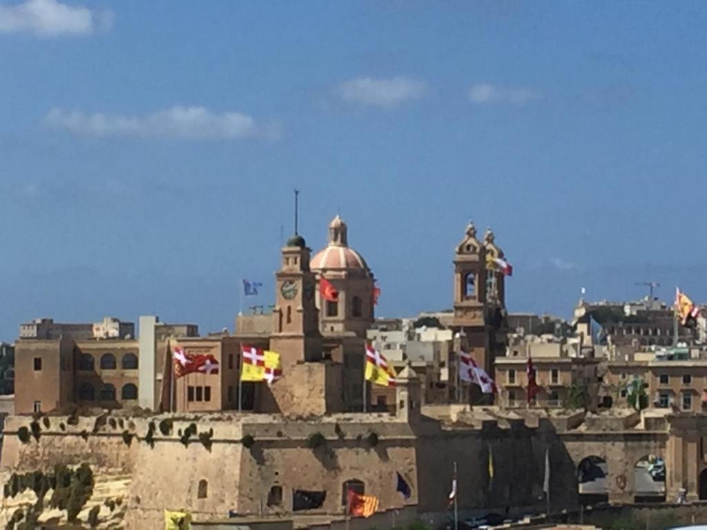 Casa Maria Tereza Bed & Breakfast Cospicua ภายนอก รูปภาพ
