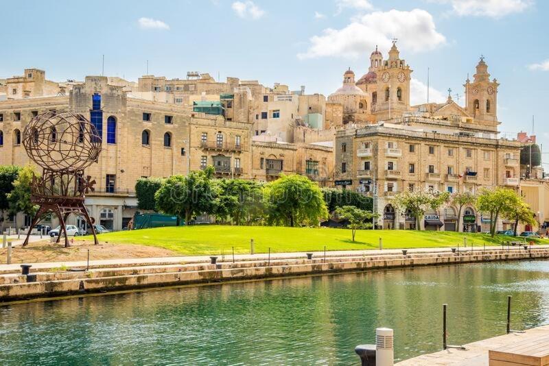 Casa Maria Tereza Bed & Breakfast Cospicua ภายนอก รูปภาพ