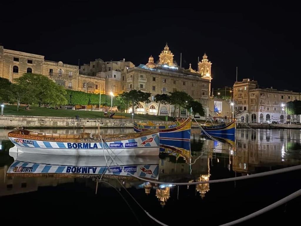 Casa Maria Tereza Bed & Breakfast Cospicua ภายนอก รูปภาพ
